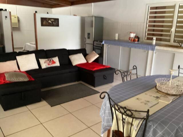 Appartement Dans Propriete Reposante Saint Benoit Exterior photo